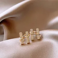 1 Pair Casual Artistic Commute Letter Alloy Ear Studs main image 3