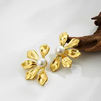 2 Pieces Set Exaggerated Rock Sweet Flower Asymmetrical 304 Stainless Steel Acrylic 18K Gold Plated Ear Studs main image 5