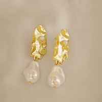 1 Pair Elegant Irregular Plating Inlay Alloy Pearl Gold Plated Drop Earrings main image 3