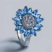 Elegant Lady Flower Alloy Plating Inlay Rhinestones White Gold Plated Women's Rings main image 5