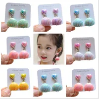 Simple Style Classic Style Shell Plastic Resin Girl'S Ear Cuffs main image 1