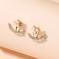 1 Pair Elegant Classic Style Geometric Inlay Alloy Artificial Pearls Ear Studs main image 4