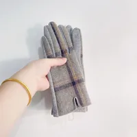 Women's Retro Plaid Woolen Polyester Gloves sku image 3