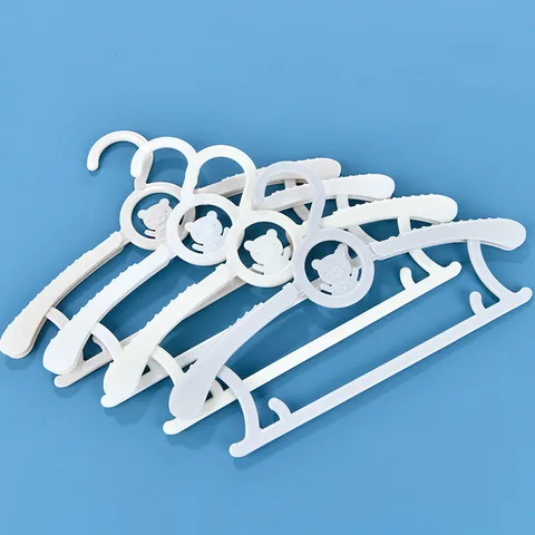 Simple Geometric Retractable Plastic Drying Rack Clothes Hanger