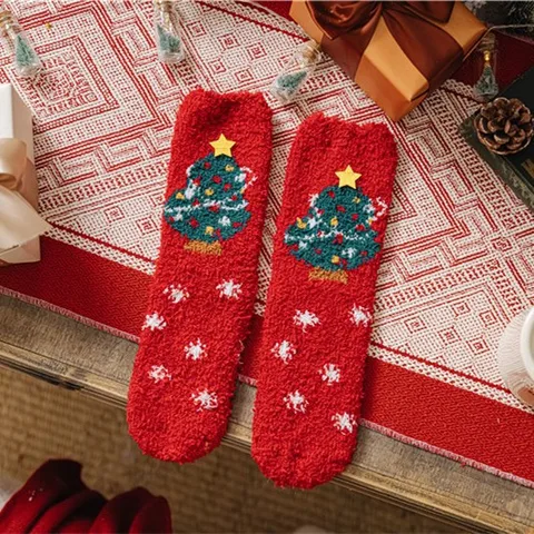 Women's Christmas Cartoon Polyester Coral Fleece Crew Socks A Pair