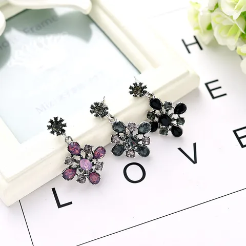 1 Pair Fashion Flower Alloy Plating Artificial Pearls Rhinestones Women's Drop Earrings