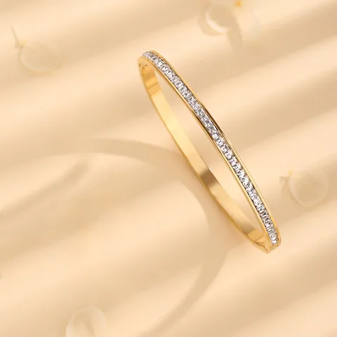 Elegant Circle 18K Gold Plated Rhinestones Steel Wholesale Bangle