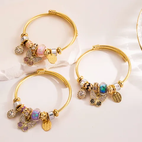 Elegant Sweet Butterfly 304 Stainless Steel Alloy Gold Plated Rhinestones Bangle In Bulk