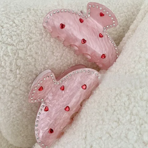 Women's Sweet Heart Shape Arylic Hair Claws