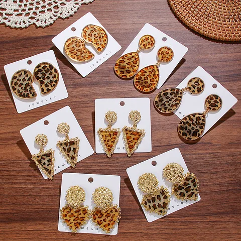 1 Pair Basic Retro Leopard Arylic Alloy Drop Earrings Ear Studs