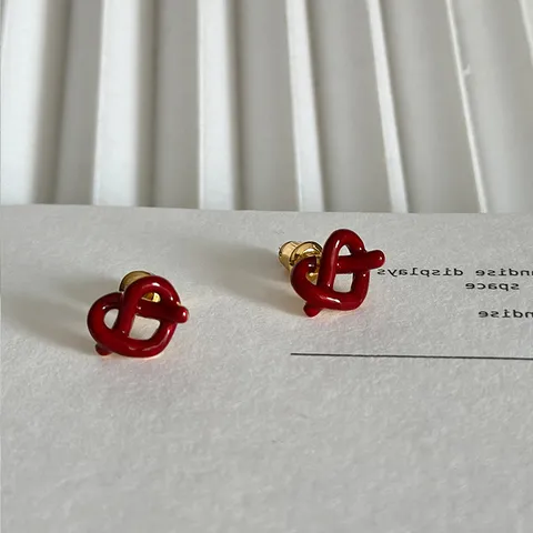 1 Pair Casual Artistic Commute Heart Shape Plating Alloy Ear Studs