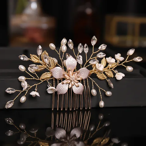 Women's Elegant Bridal Streetwear Flower Metal Insert Comb