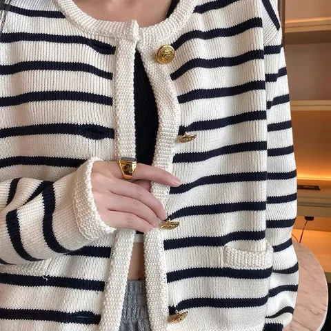 Women's Cardigan Sweater Long Sleeve Sweaters & Cardigans Contrast Binding Simple Style Stripe