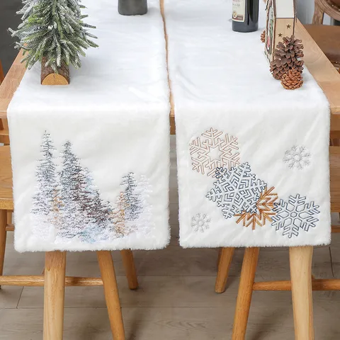 Christmas Luxurious Snowflake Faux Rabbit Fur Nonwoven Festival Table Runner