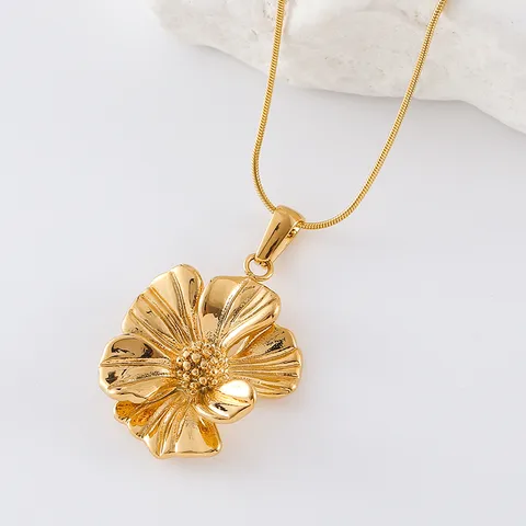 Wholesale Jewelry Casual Elegant Classic Style Flower 304 Stainless Steel Pendant Necklace