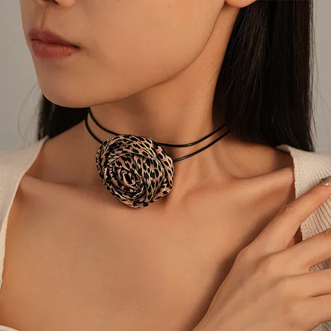 Elegant Sexy Rose Cloth Leather Rope Wholesale Choker