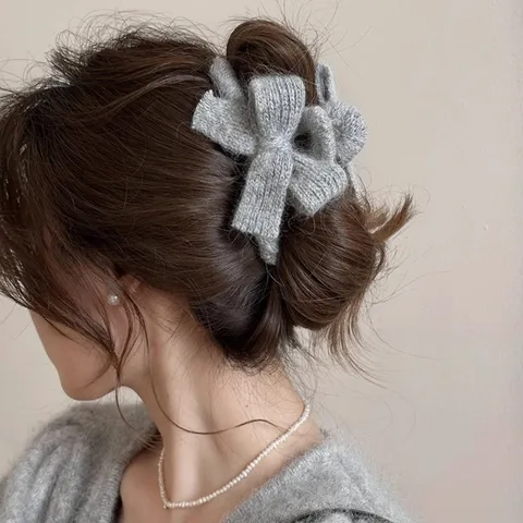 Women's Simple Style Bow Knot Knit Hair Claws