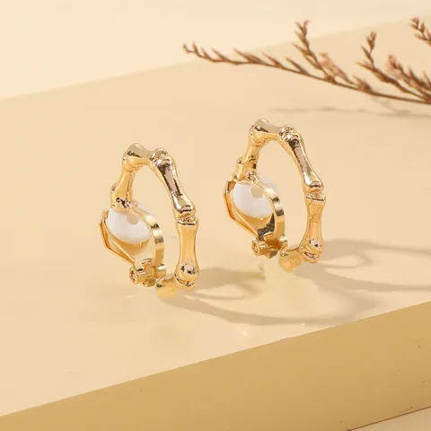 1 Pair Basic Modern Style Classic Style C Shape Geometric Plating Alloy Ear Cuffs