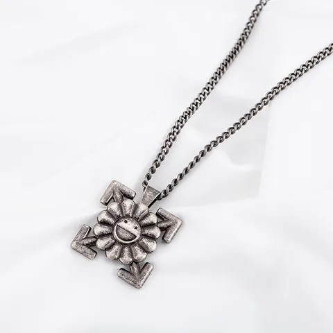 Wholesale Jewelry Hip-Hop Retro Cool Style Smile Face Flower 304 Stainless Steel Silver Plated Polishing Plating Pendant Necklace