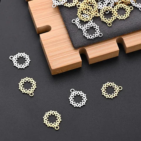 50 PCS/Package 12*13.5mm Hole 1~1.9mm 304 Stainless Steel Gold Plated Simple Flower Polished Pendant