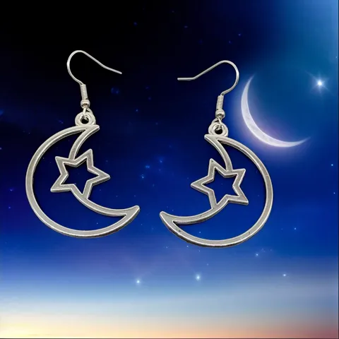 1 Pair Retro Classic Style Star Moon Plating Hollow Out Alloy Drop Earrings