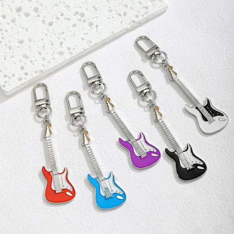 Elegant Streetwear Guitar Alloy Epoxy Keychain