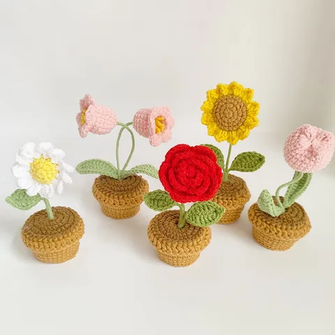 Handmade Wool Woven Potted Car Potted Artificial Flower Sunflower Rose Finished Decoration Crochet Decoration