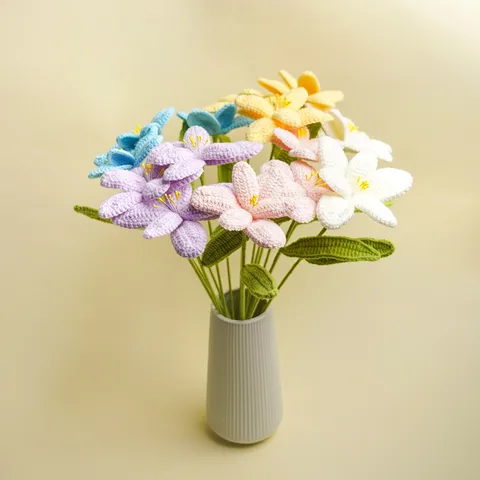 Finished Flowering Tulip Wool Flowers Woven Flower Handmade Bouquet Artificial Flower Crocheted Wholesale Valentine's Day Teacher's Day