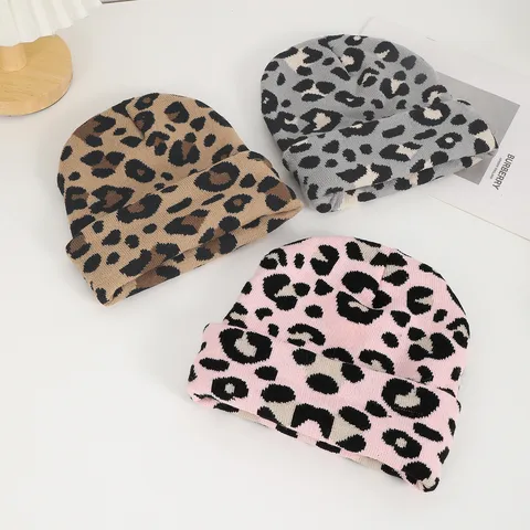 Unisex Casual Japanese Style Leopard Jacquard Eaveless Wool Cap