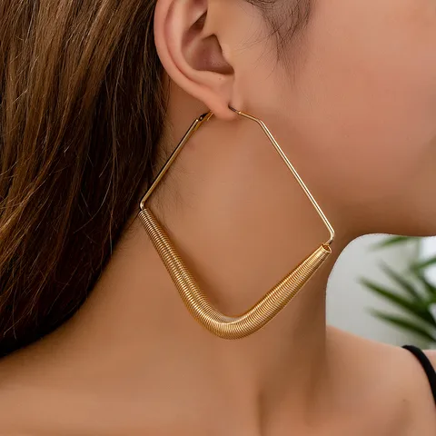 1 Pair Elegant Sexy Oversized Rhombus Alloy Hoop Earrings