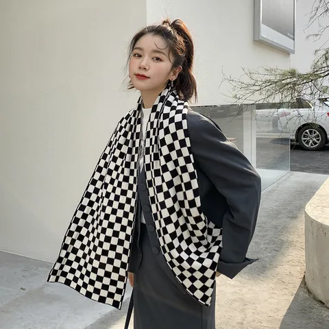 Black-White Checkerboard Plaid  Scarf Women's Autumn And Winter 2024 New Korean Style Versatile Students Warm-Keeping Scarf Men's Fashion