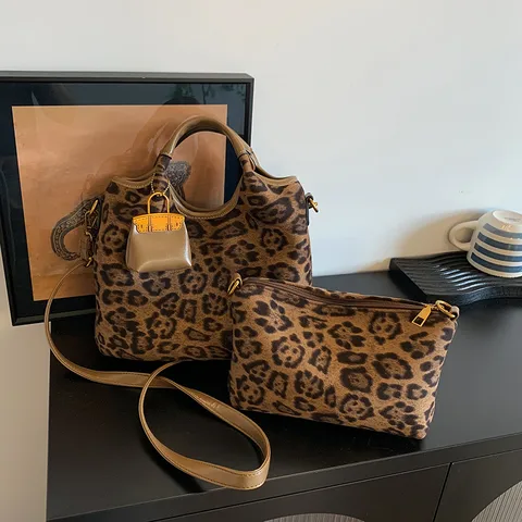 2024  New Arrival Fashion Frosted Portable Tote Bag Stylish And Unique Leopard Print Shoulder Diagonal Crossbody Versatile Mother And Child Bag