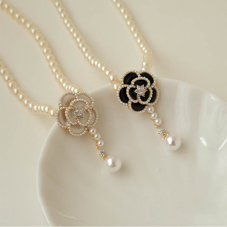 Elegant Flower Imitation Pearl Women's Necklace 1 Piece display picture 5