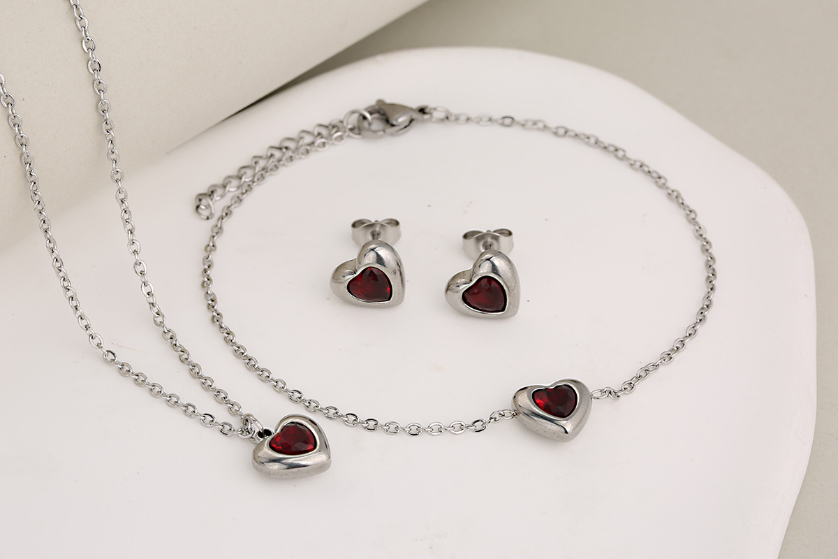 Wholesale Jewelry Classic Style Heart Shape 304 Stainless Steel Rhinestones Inlay Jewelry Set display picture 7