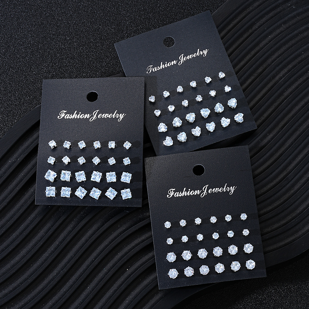 1 Set Simple Style Geometric Plating Alloy Ear Studs display picture 8