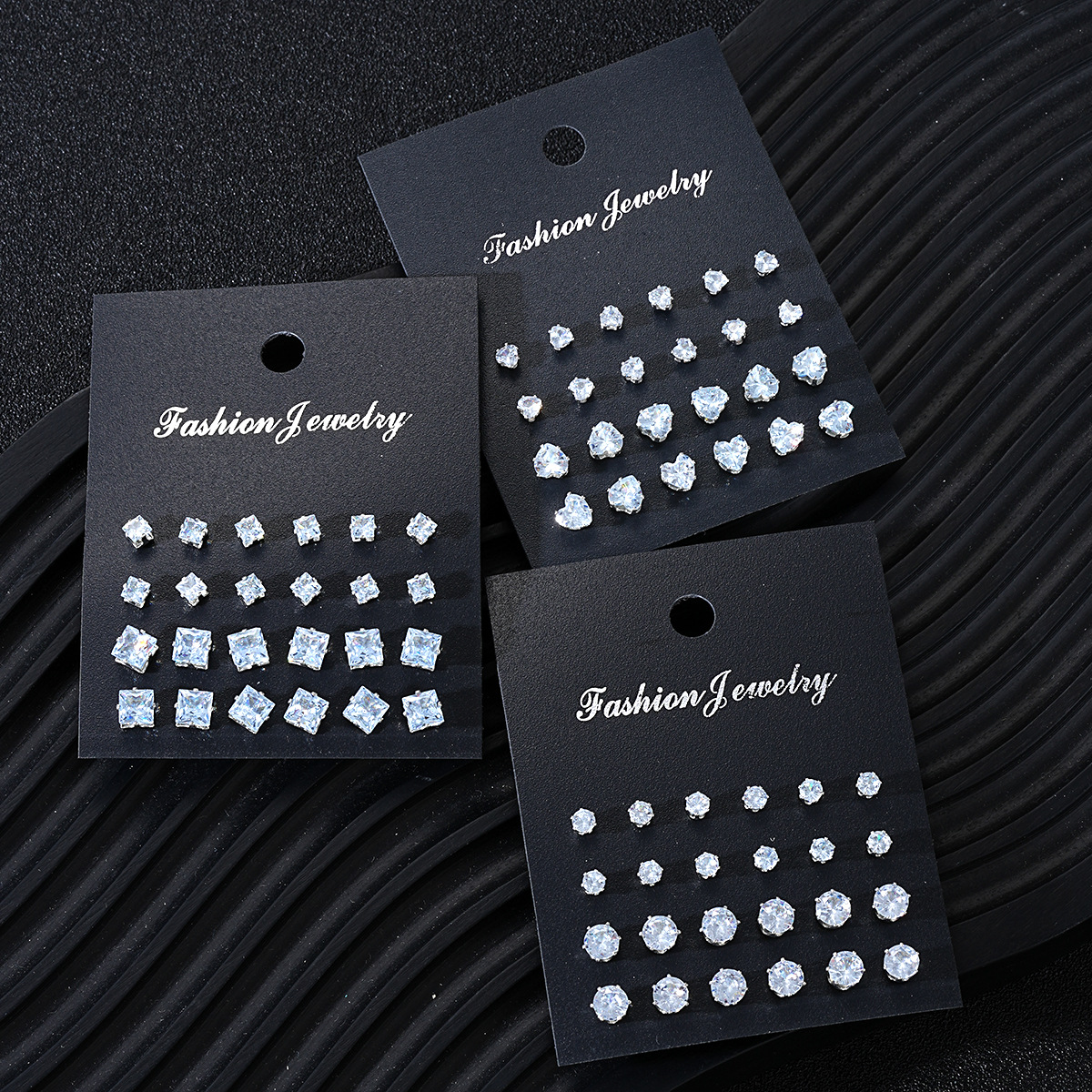 1 Set Simple Style Geometric Plating Alloy Ear Studs display picture 10