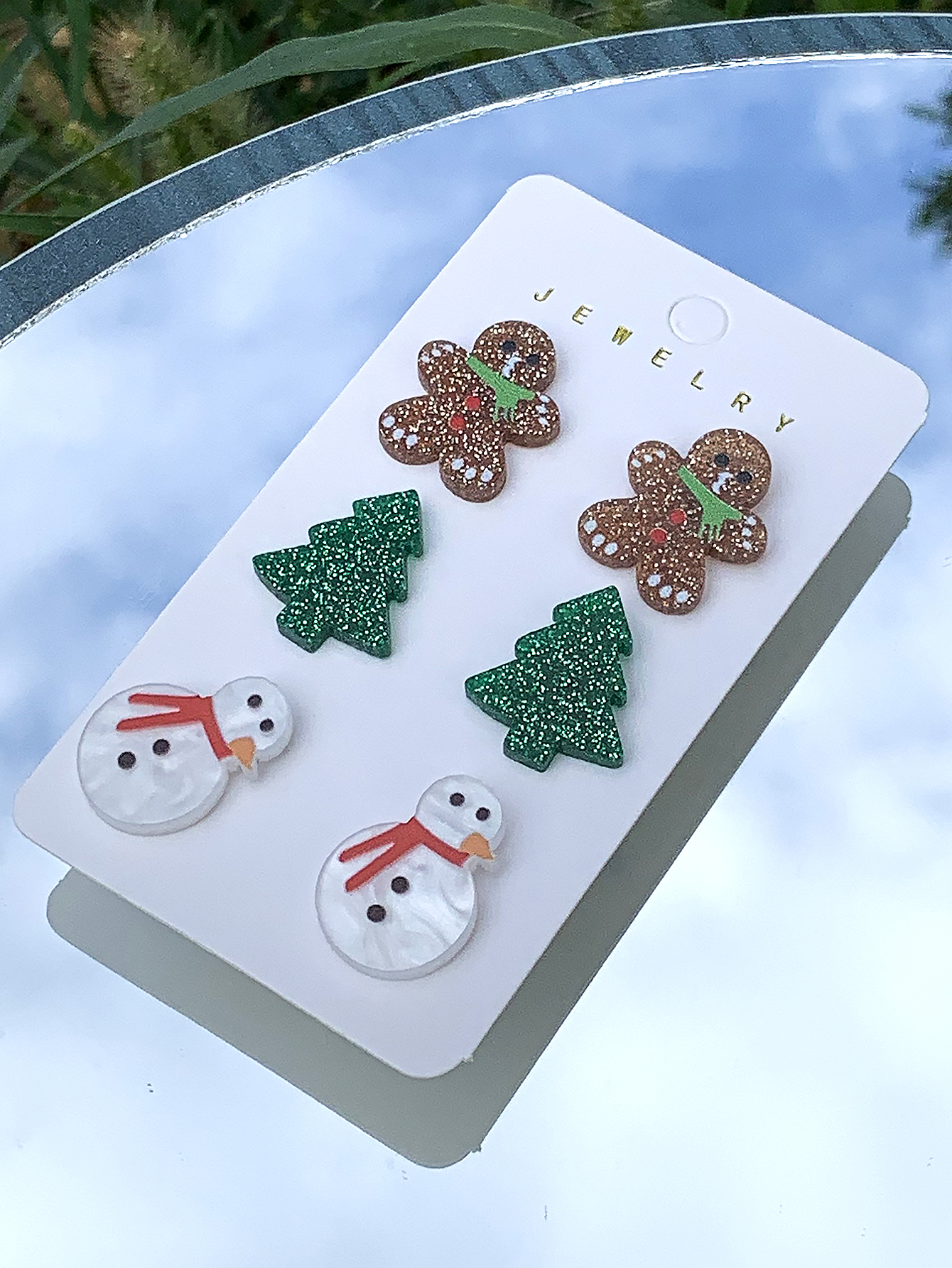 3 Pairs Cute Christmas Tree Gingerbread Snowman Arylic Ear Studs display picture 3