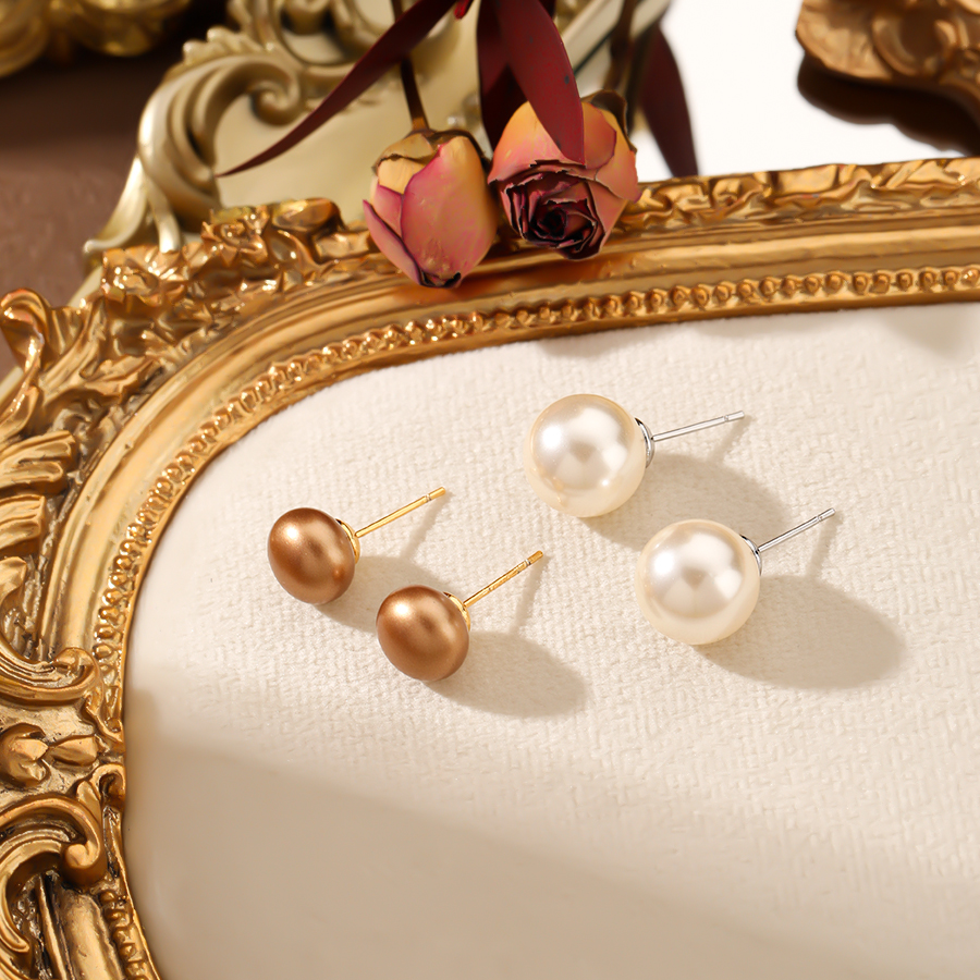 1 Pair Elegant Simple Style Pearl Glass Stud Earrings display picture 3