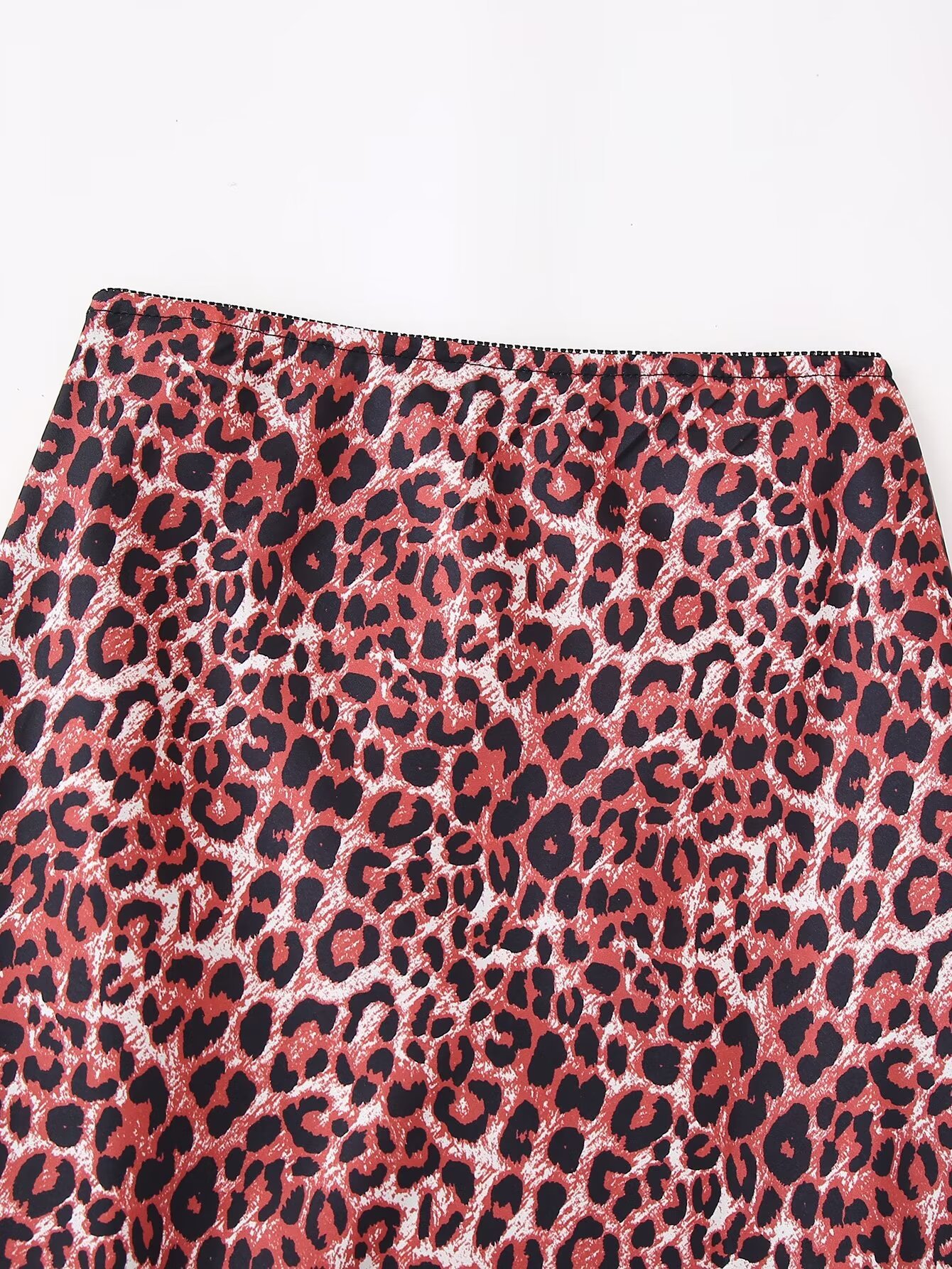 Women's Clothing Wholesale Women's Animal Print Silk Satin Texture Skirt display picture 14