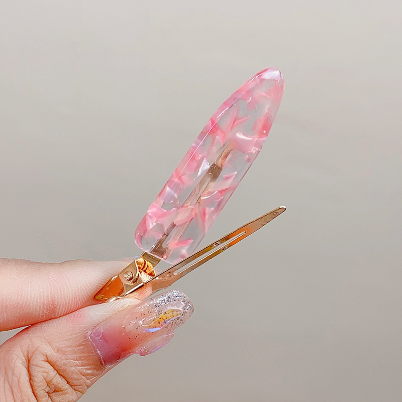 Light And Traceless Hairpin Broken Hair Bangs Clip Headdress Wash Face Makeup Apply Mask Traceless Clip Hair Accessories Hairpin display picture 5