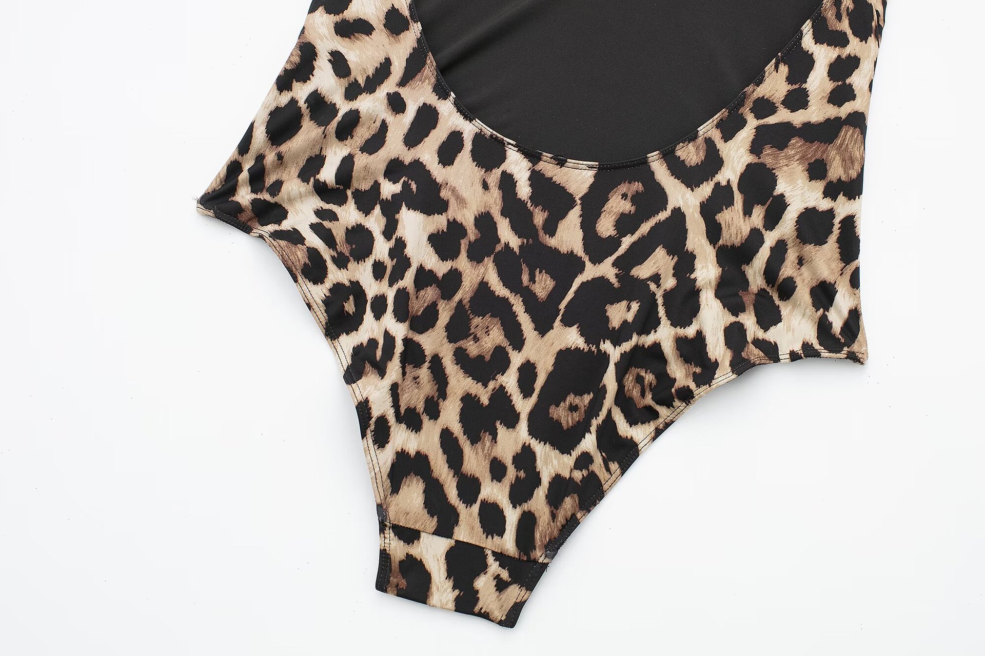 Spring And Summer New   Women's Animal Print Printed Neck Swimming Trunks Leopard Print Slim-fit Jumpsuit display picture 10