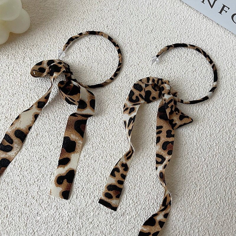 S925 Silver Needle Bow Chiffon Leopard Earrings Earrings Light Luxury High-end Sense Summer Vacation Elegant Earrings display picture 8