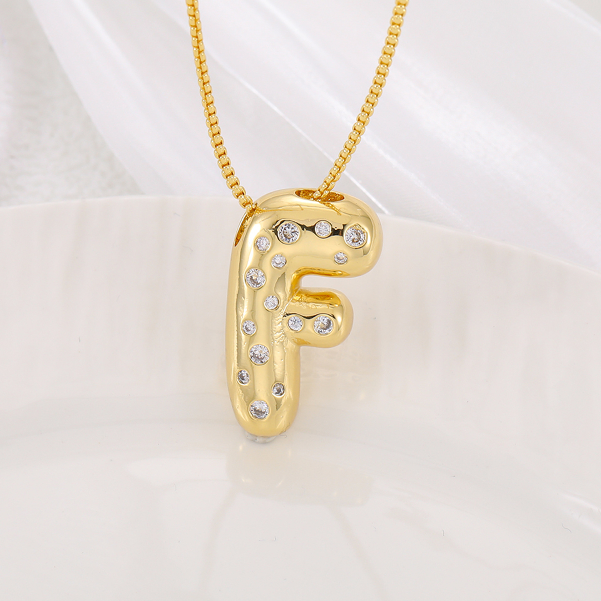 New Copper Inlaid Zircon Smooth Chubby 26 English Letter Pendant Plated 18k Gold Personality Letter Necklace display picture 11