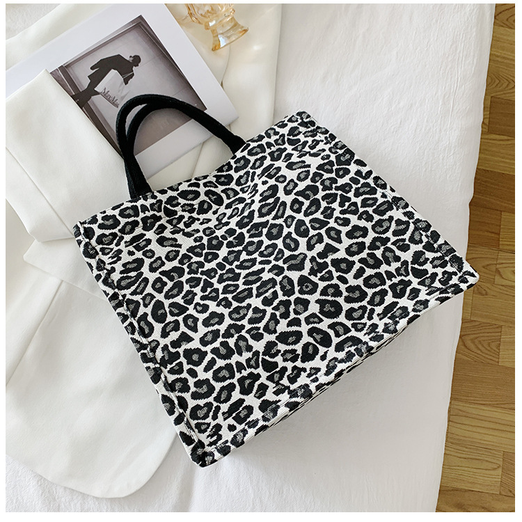 Canvas Women's Bag  New Korean-style Animal Pattern Internet Popular Tote Bag Simple Design Canvas Mending Class Bag For College Students display picture 21