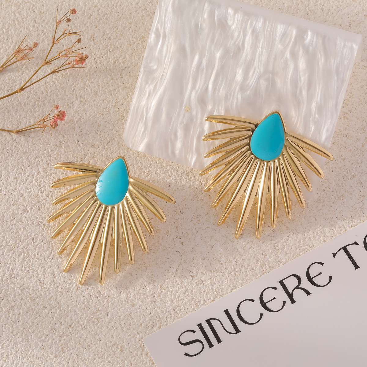 1 Pair Elegant Exaggerated Sun Enamel Plating Iron Gold Plated Ear Studs display picture 4