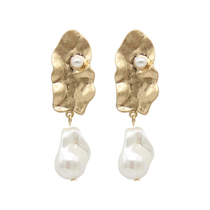 1 Pair Elegant Irregular Plating Inlay Alloy Pearl Gold Plated Drop Earrings display picture 6