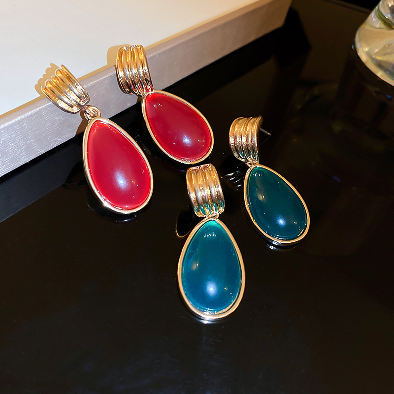 1 Pair Casual Simple Style Streetwear Water Droplets Inlay Alloy Resin Drop Earrings display picture 9