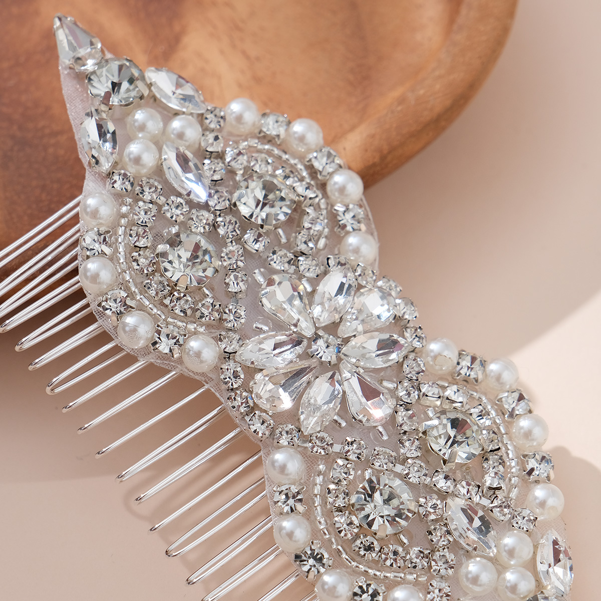 Women's Elegant Geometric Imitation Pearl Rhinestone Insert Comb display picture 12