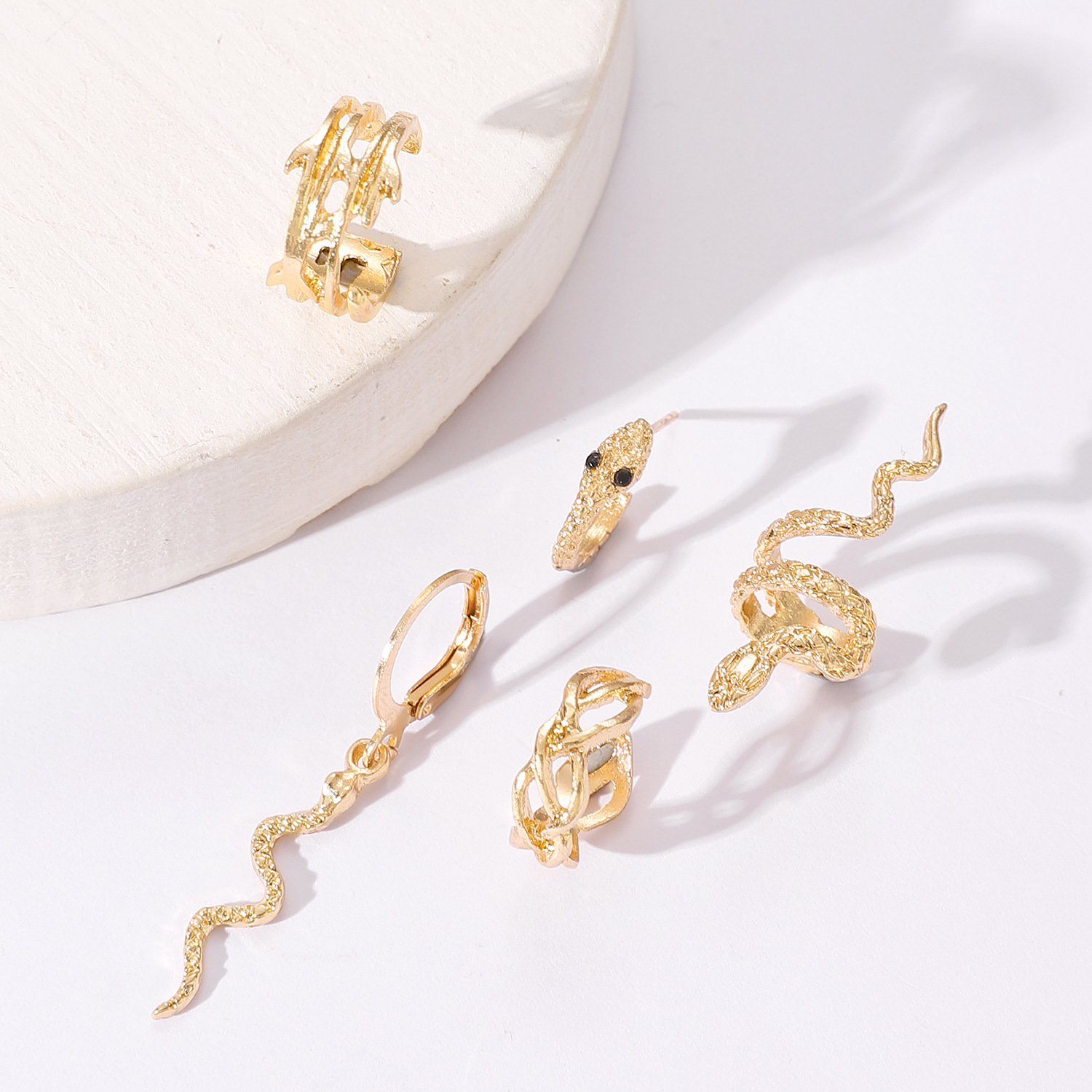 1 Set Simple Style Classic Style Snake Alloy Ear Cuffs Ear Studs display picture 2