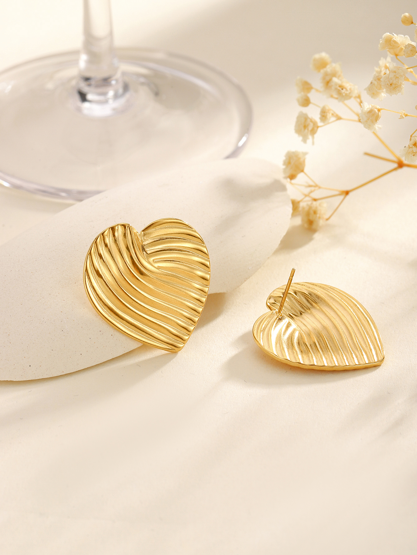 1 Pair Classical Exaggerated Classic Style Geometric Cookies Heart Shape 304 Stainless Steel Ear Studs display picture 24